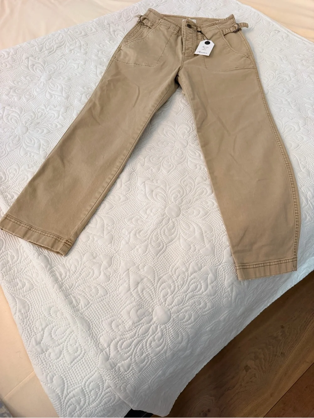 NWT Rowan Jalen Casual Straight Leg Cropped Pants in Sand Dune